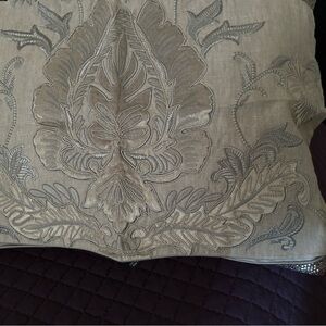 Tahiti appliqué cotton/ velvet pillow cover